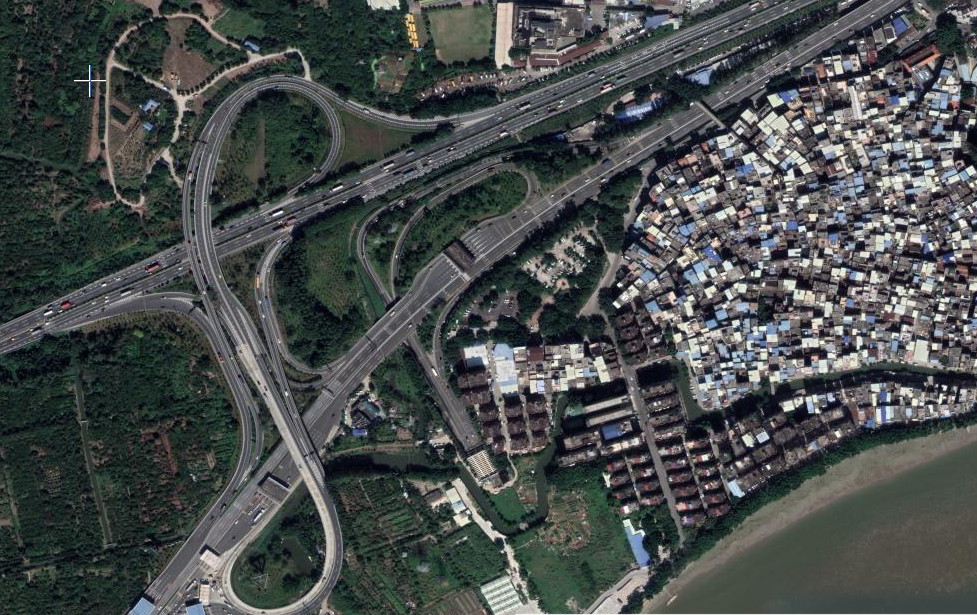 1米分辨率卫星影像民房和道路.jpg